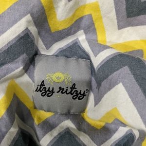 Itzy Ritzy Shopping Cart / High Chair Cover